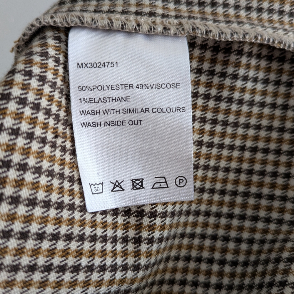 MEXX Checkered Sleeveless Draped Top. US 6 - Picture 10 of 10